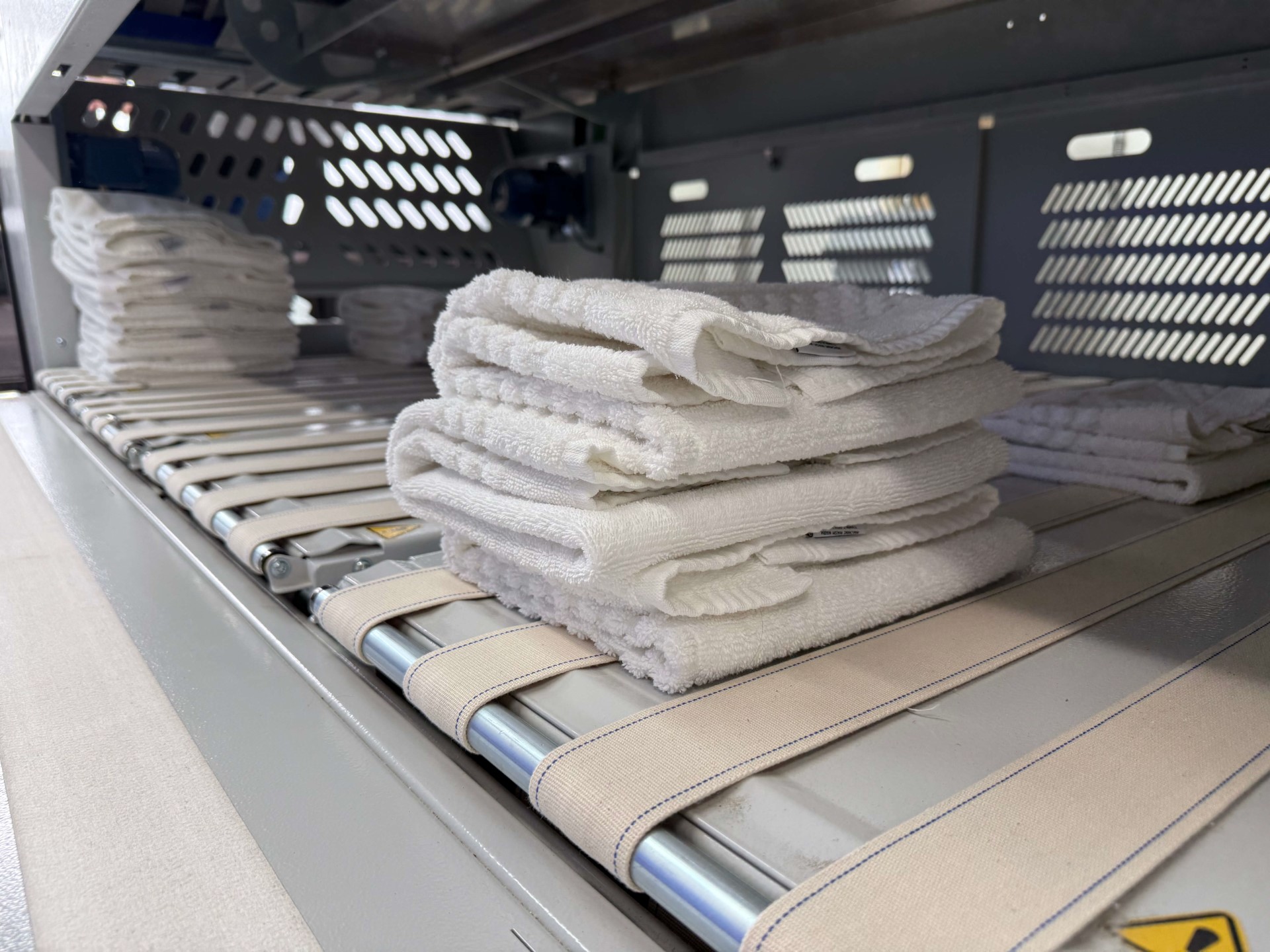 Medical terry towel laundry program for Seattle clinics and healthcare facilities